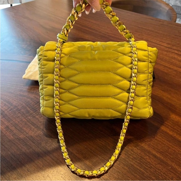 Mulberry Lime Quilted Shoulder Bag - Picture 7 of 9